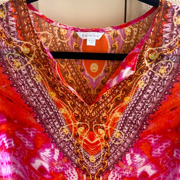 💕Beautiful Colorful Sheer Top💕 - Picture 2 of 3